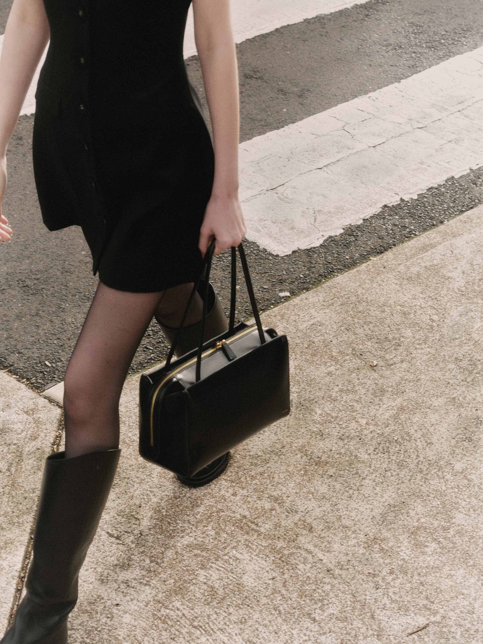 Phoebe Black Shoulder Bag
