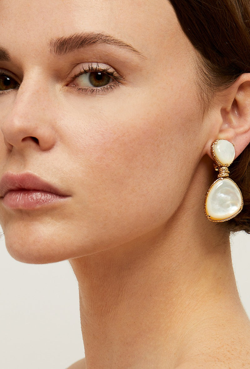 Silia Earrings Gold - White Mother-of-Pearl