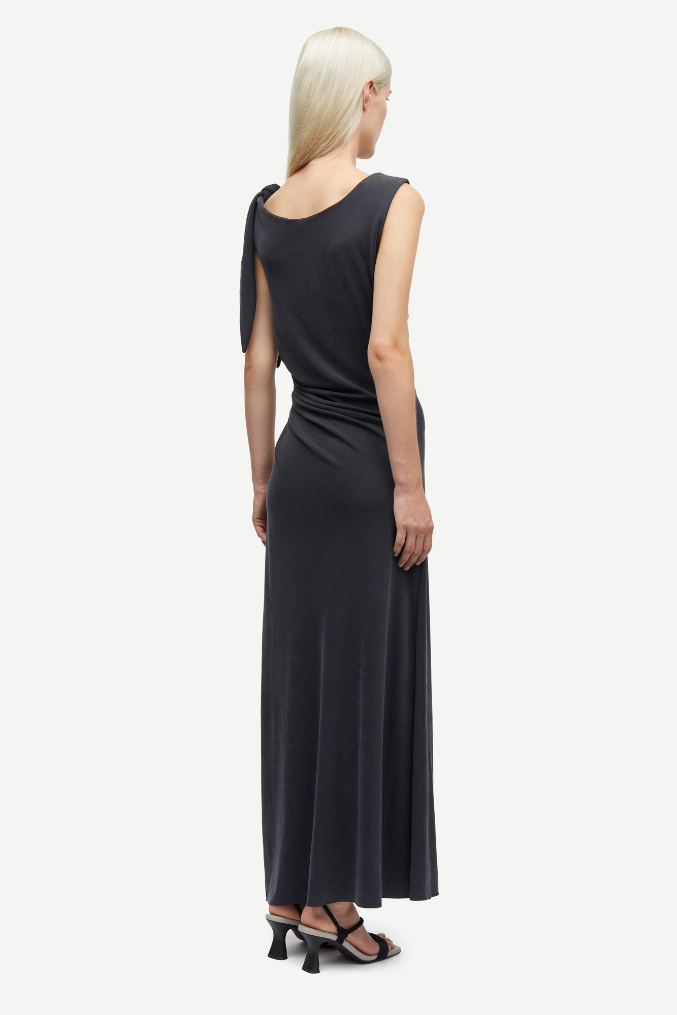 Sasus Dress